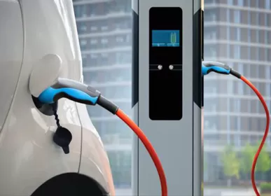Welche Arten von Ladesystemen für Elektrofahrzeuge gibt es?